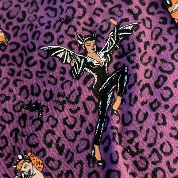 Torrid Halloween sleep leggings 1X 14/16 plus size NWT purple leopard - Picture 7 of 10